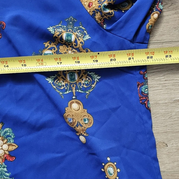 Motto Fashions Blue Orante Status Print Chiffon Button Down Size 16 - Picture 3 of 5
